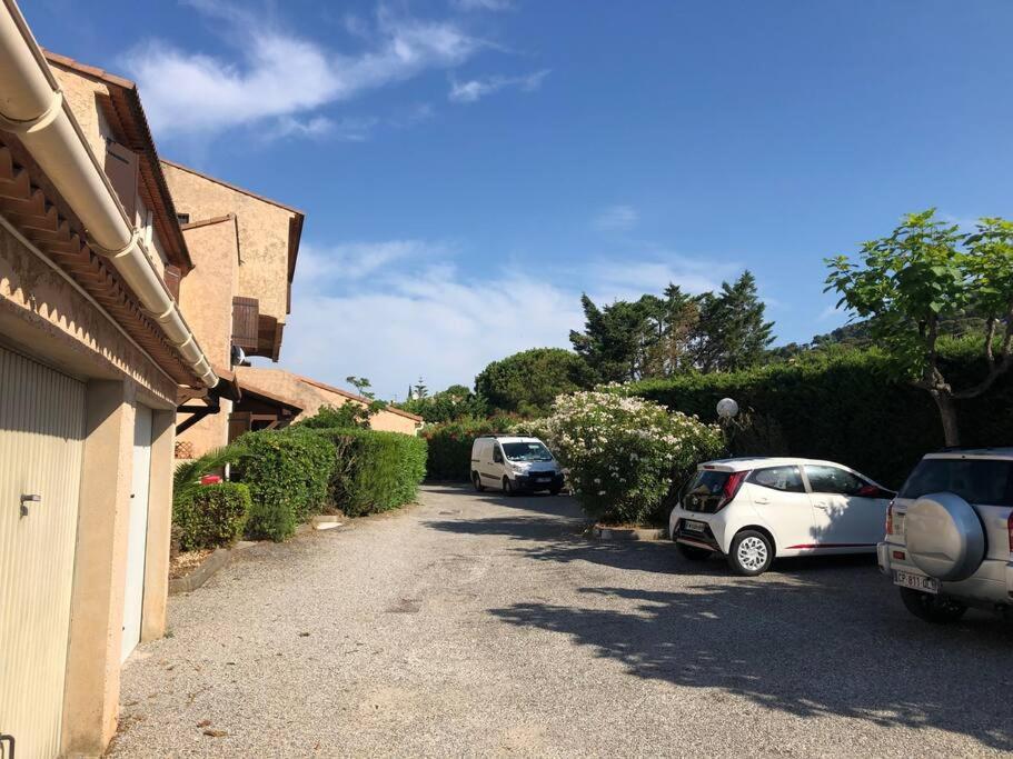 Grand Studio Veranda Et Terrasse Carqueiranne Exterior photo